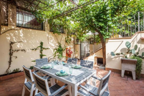 Santa Reparata Apartment with Patio and Terrace